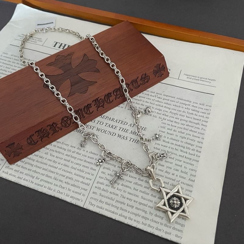 Ch*0me He**ts necklaces